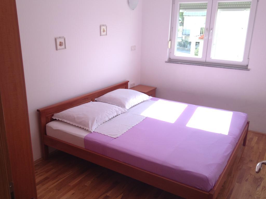 Gala Apartments أوميس الغرفة الصورة