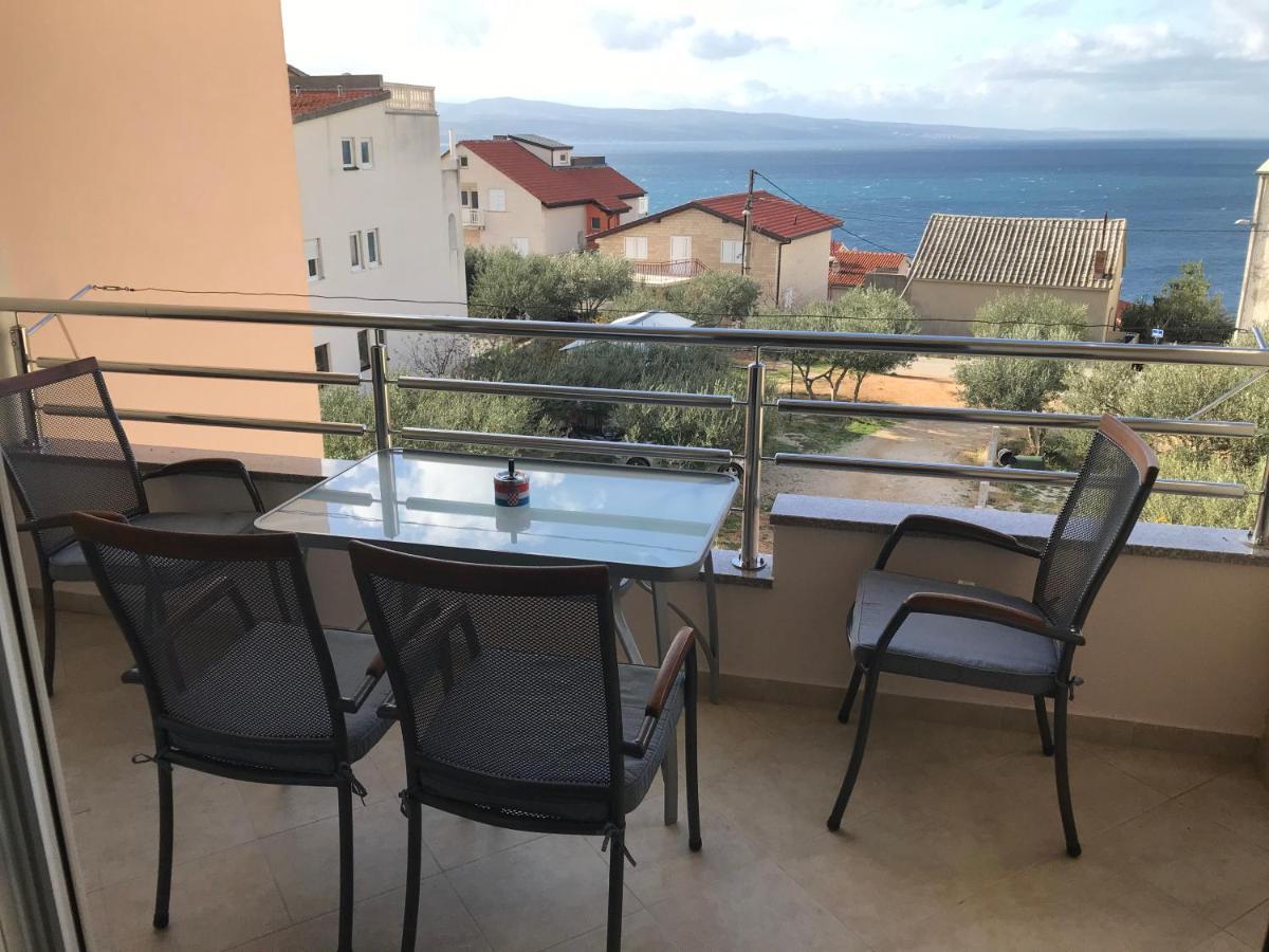 Gala Apartments أوميس المظهر الخارجي الصورة