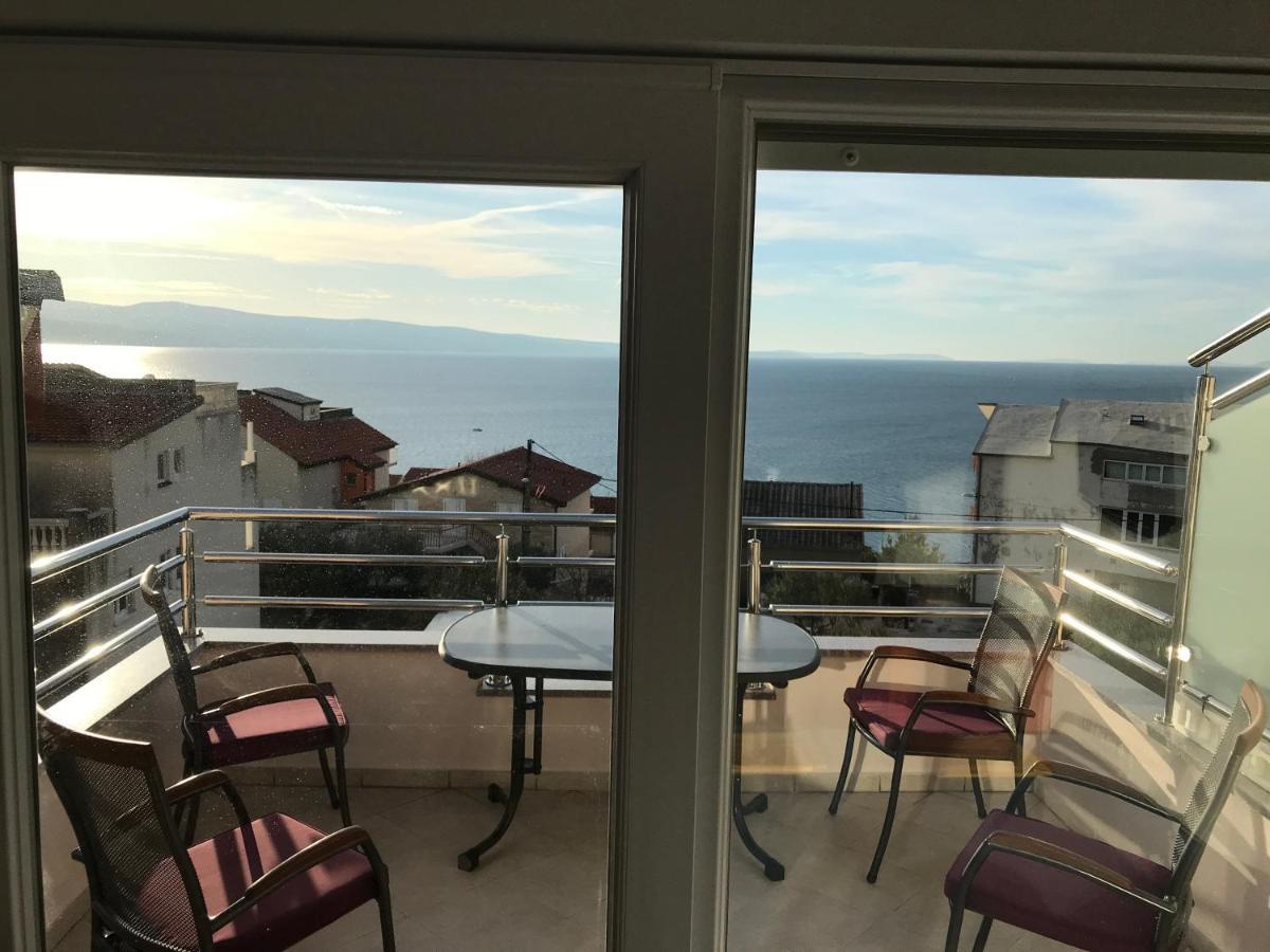 Gala Apartments أوميس المظهر الخارجي الصورة