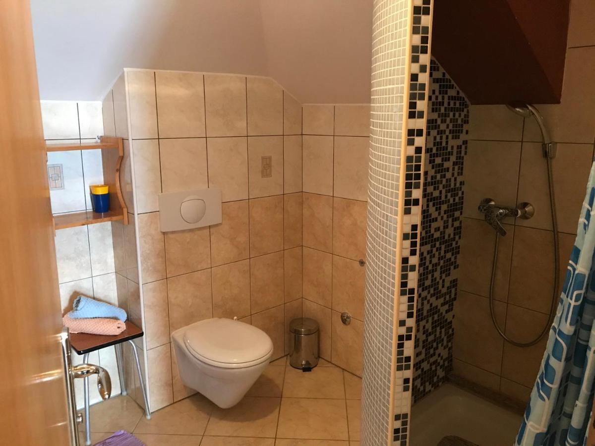 Gala Apartments أوميس المظهر الخارجي الصورة